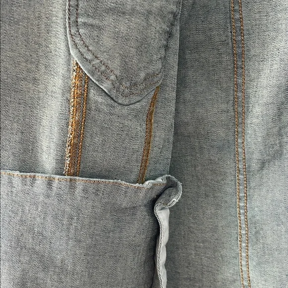 Torrid Classic Blue Jean Jacket 98%cotton - Picture 9 of 13